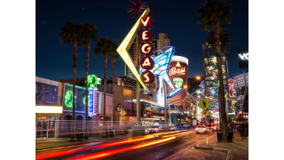 Thị trấn Strip, Las Vegas một trong những tụ điểm ăn chơi nổi tiếng của du lịch Mỹ